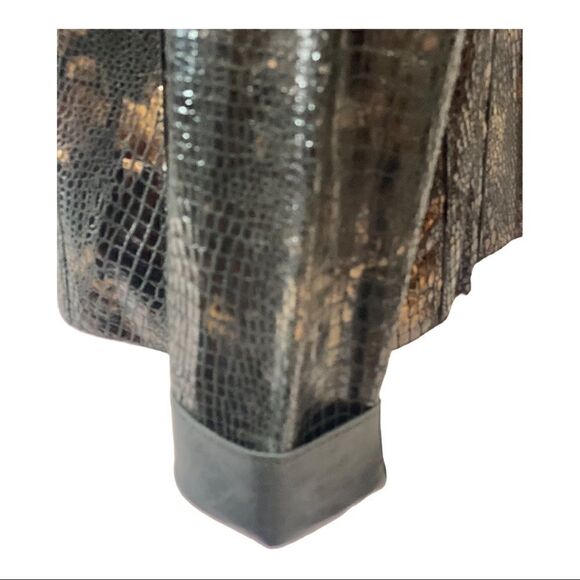 Reversible Faux Black Leather Moto & Animal Print Lightweight Jacket - Picture 10 of 10